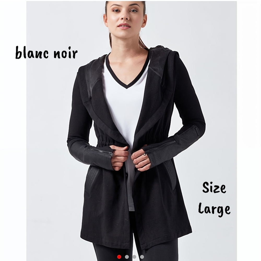 Blanc Noir Black Traveler Hooded Wrap Jacket Size L